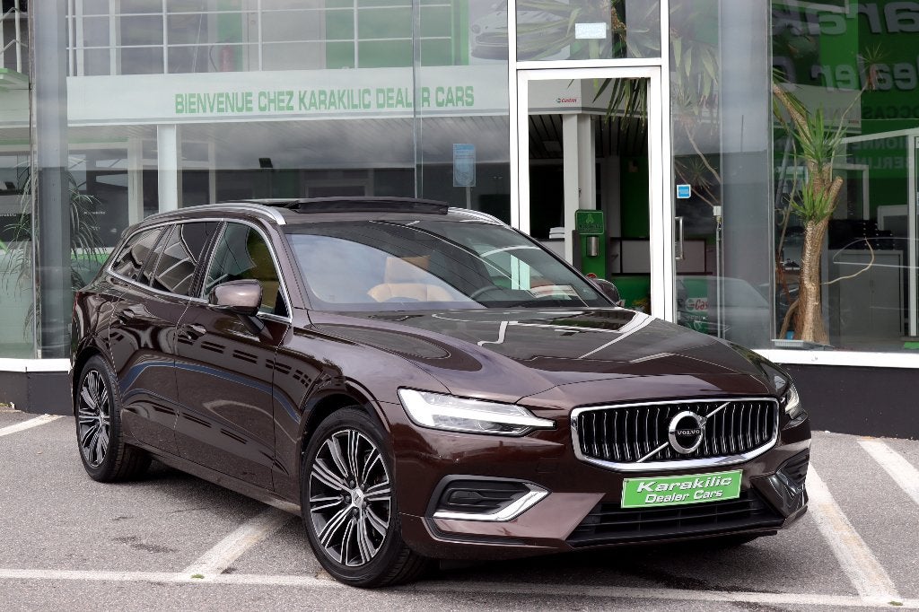 VOLVO V60 2.0 D4 190CV PANO COCKPIT GPS CUIR CAMERA FULL, Autos, Cuir, Achat, Entreprise, Anti démarrage