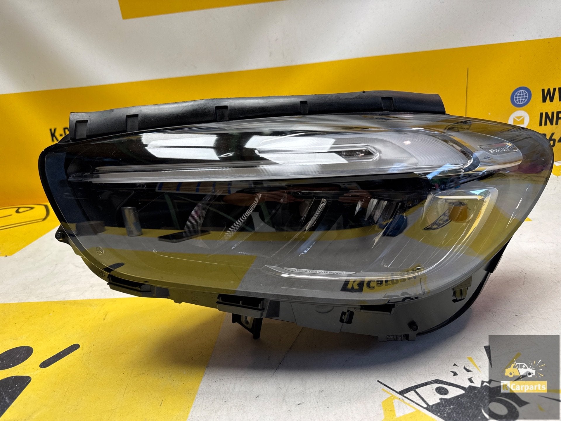 Phare avant gauche haute performance Mercedes Classe B W247, Info@fabrikant.eu, Fabrikant BV, Fabrikantstraat 1
1000 AA  Amsterdam, NL