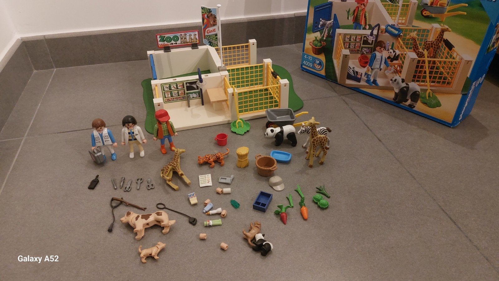 Playmobil set 4009 dierenkliniek.
Met bouwplannen + originel, Kinderen en Baby's, Speelgoed | Playmobil, Ophalen, Zo goed als nieuw