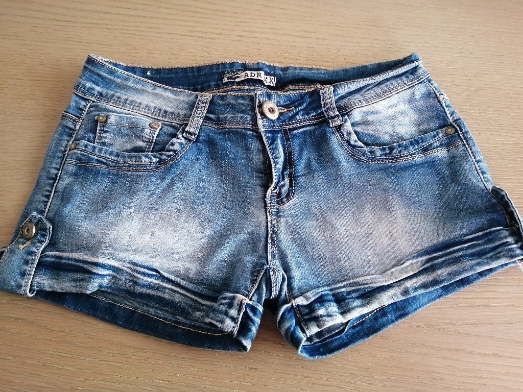 jeans short maat M, Ophalen of Verzenden, Zo goed als nieuw, Blauw, W33 - W36 (confectie 42/44)