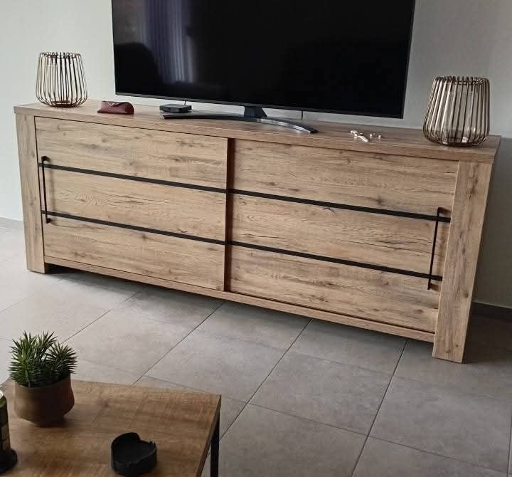 Dressoir/TV-meubel.., Huis en Inrichting, Kasten | Dressoirs, Ophalen, Met deur(en), Zo goed als nieuw, 200 cm of meer