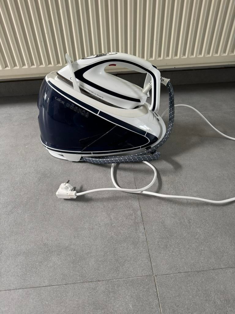 CALOR gv9570CO pro expess strijkijzer, Elektronische apparatuur, Strijkijzers en Strijkplanken, Ophalen, Zo goed als nieuw