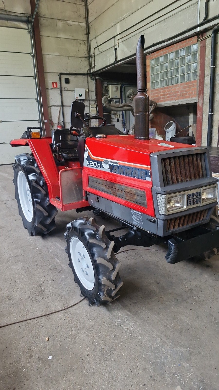 Tracteur 4x4 yanmar 24 cheveaux avec direction assister, Articles professionnels, Enlèvement ou Envoi
