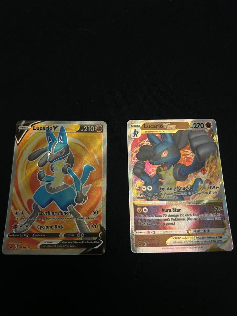 Lucario V en Lucario Vstar, Ophalen of Verzenden, Zo goed als nieuw