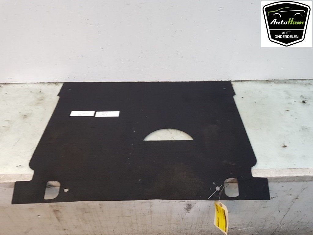 TAPIS DE COFFRE Taycan (Y1A) (|9J1863874|PAD863874|), Porsche Deutschland GmbH, Porscheplatz 1
70435  Stuttgart, DE, Porsche, Info@porsche.de