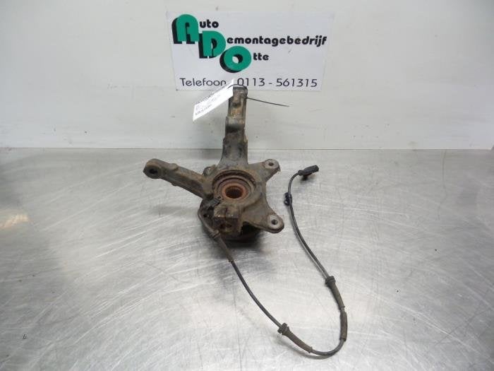 Joint avant gauche d'un Renault Kangoo (Kangoo 2 08-), Renault, -, 3 mois de garantie, Utilisé