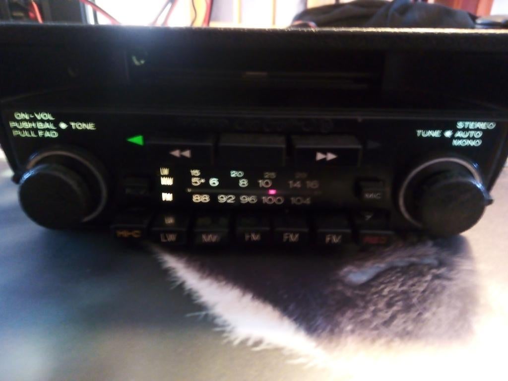 Cassette radio Volvo 264TE Top Executive, Envoi, Utilisé