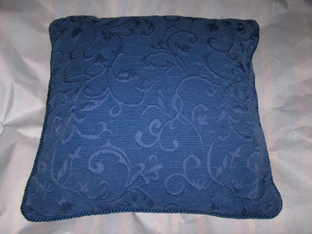 2 coussins en velours bleu. 45 cm x 45 cm avec tirette., Enlèvement ou Envoi, Neuf, Bleu