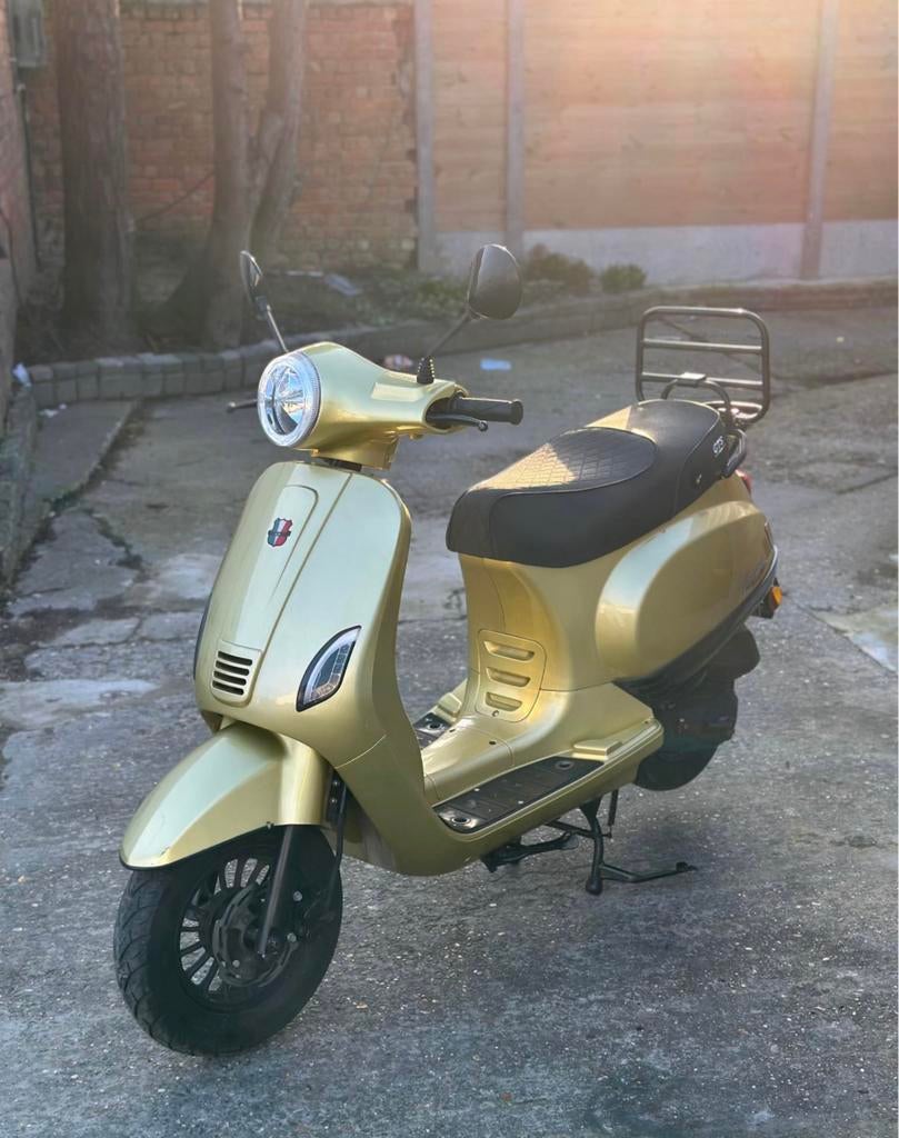 Gts Toscana dynamic 2024, Zo goed als nieuw, 50 cc, Ophalen, Overige merken