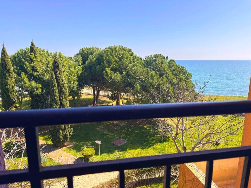 Appartement de 2 chambres avec vue sur la mer à Marina Cape, Bulgaria, 100 m², Ville, Appartement