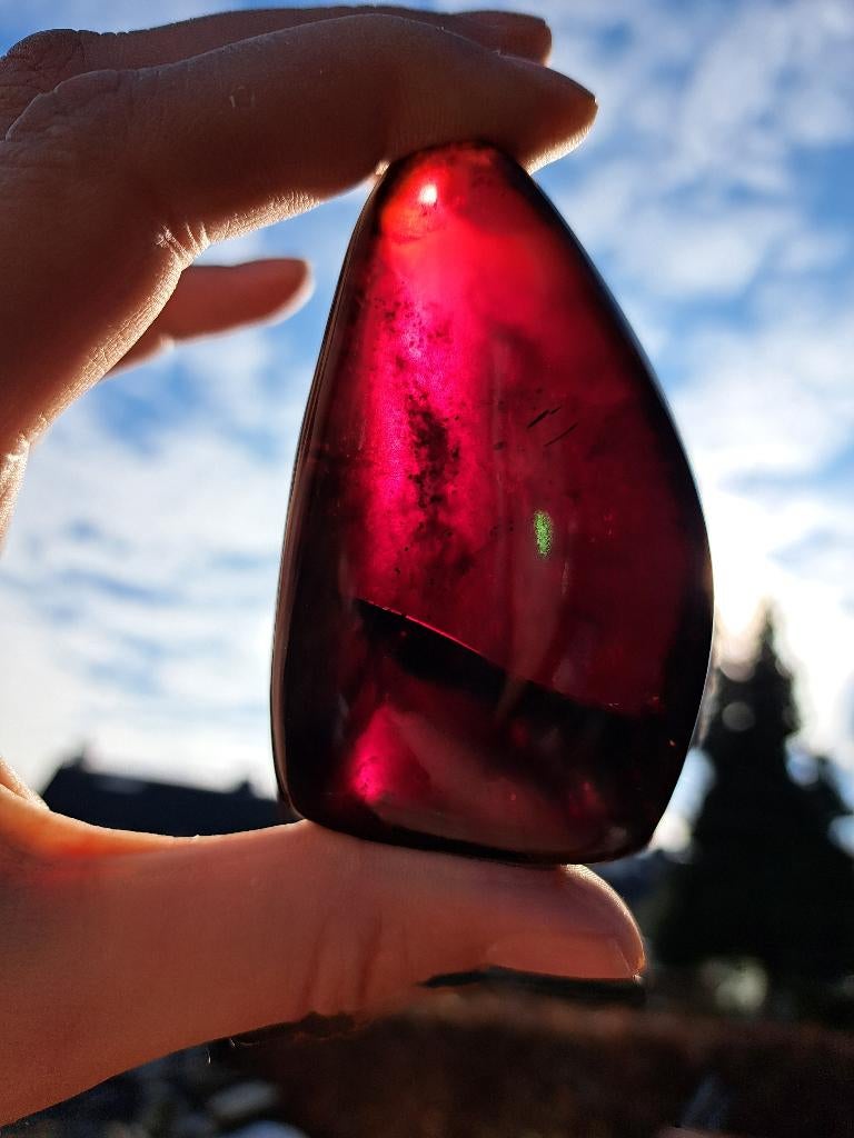 Indonesisch Sumatraan barnsteen  volgepolijst 78 gram, Ophalen of Verzenden, Fossiel