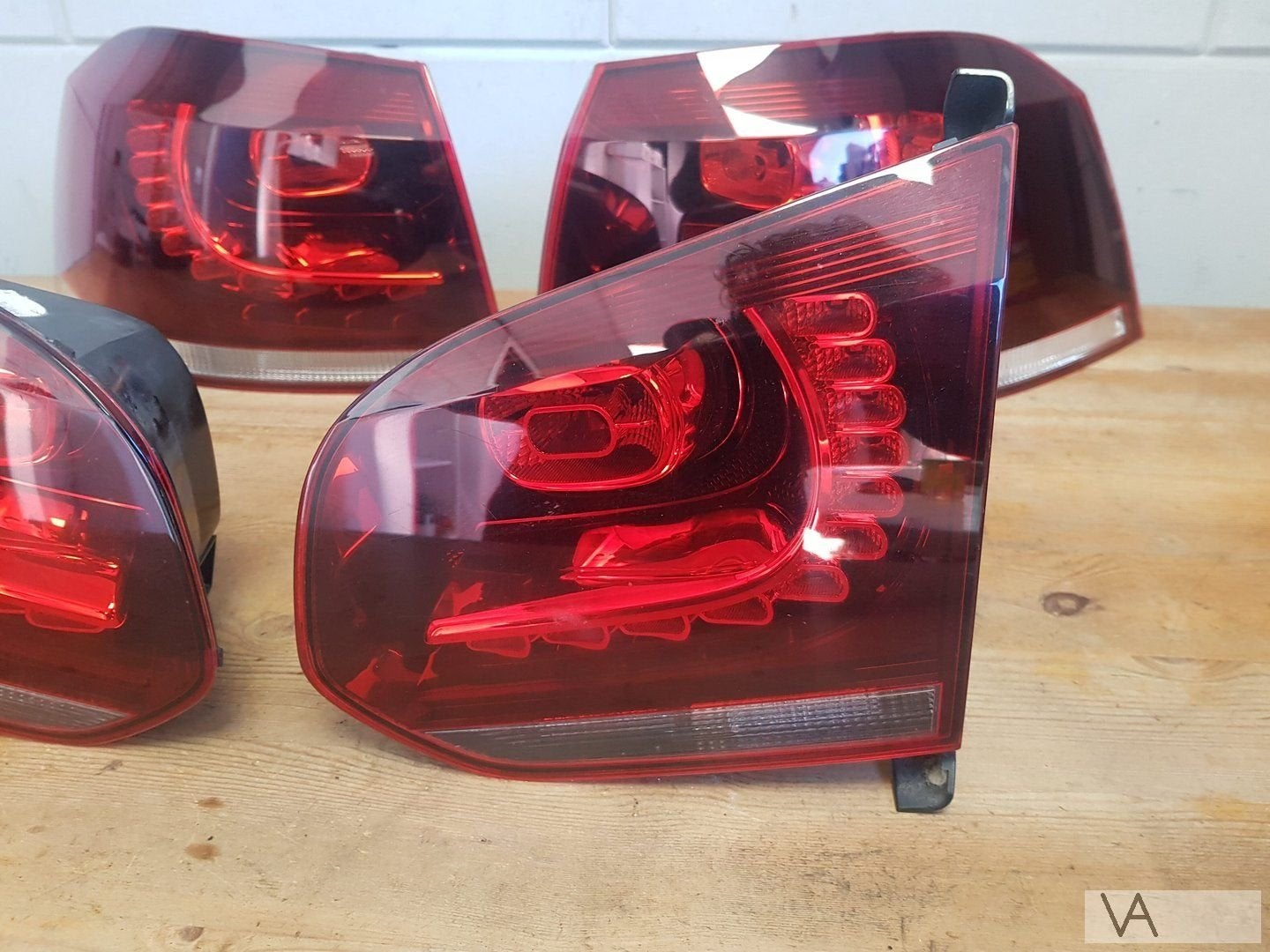VW Golf 6 CABRIO achterlicht rechts LED op de achterklep €30, Volkswagen, -, Utilisé, -