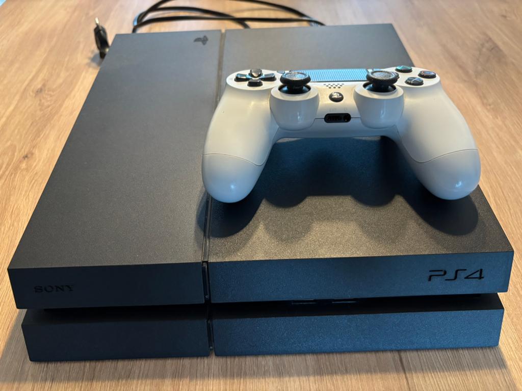 Playstation 4, Ophalen, Zo goed als nieuw, Met 1 controller