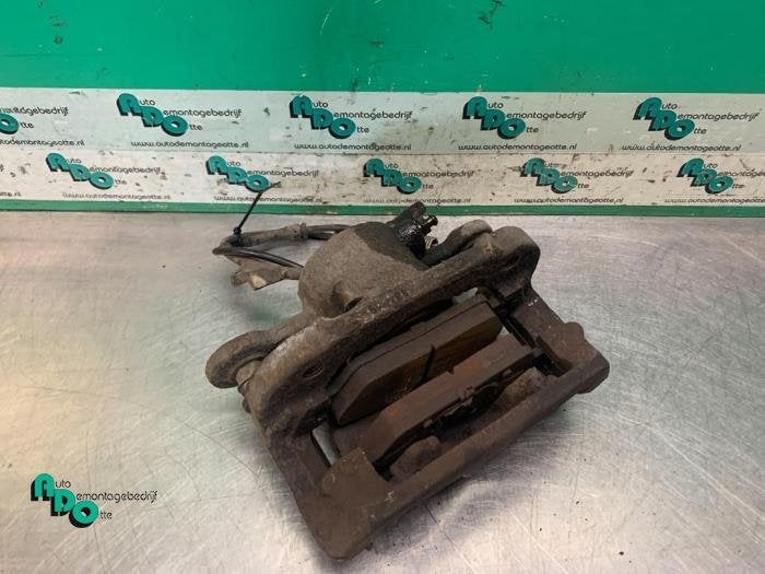 Etrier de frein (pince) avant gauche d'un BMW 1-Serie (1-Ser, Autos : Pièces & Accessoires, Freins & Transmission, -, 3 mois de garantie