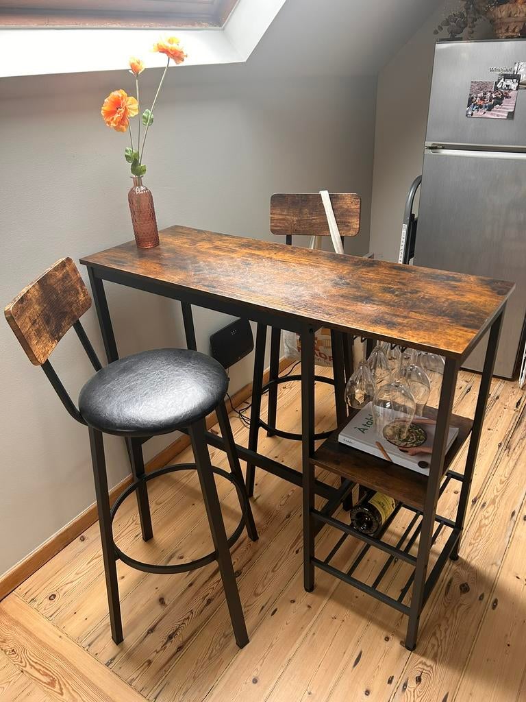 Table haute et tabourets, Enlèvement, Comme neuf