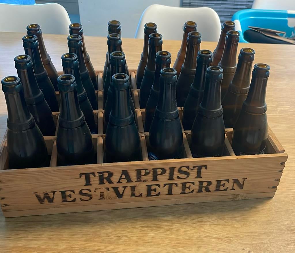 Lege bak - leeggoed Westvleteren, Verzamelen, Ophalen, Gebruikt, Flesje(s)