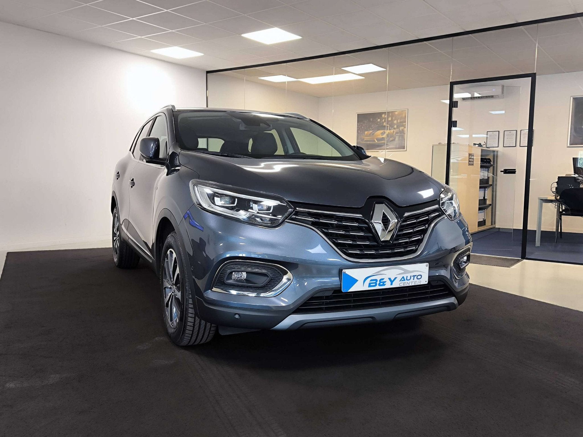 Renault Kadjar 1.33 TCe Equilibre GPF (bj 2022), Voorwielaandrijving, Kadjar, Gebruikt, Euro 6