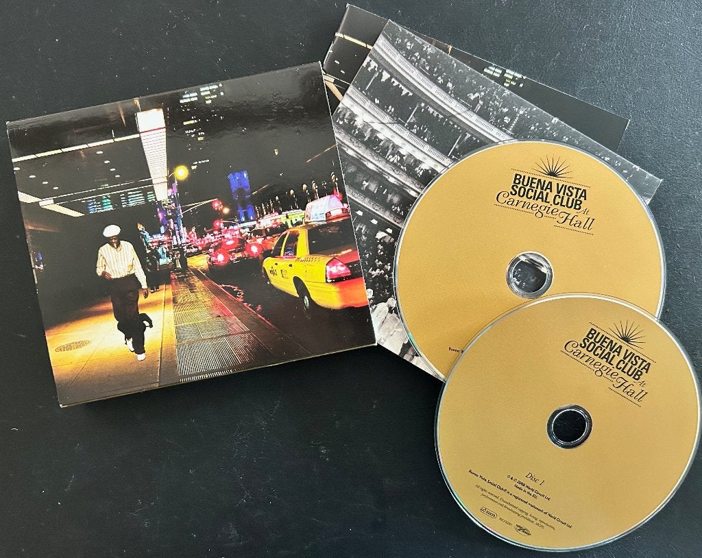 BUENA VISTA SOCIAL CLUB - At Carnegie Hall ( 2CD ), Cd's en Dvd's, Ophalen of Verzenden, Zo goed als nieuw, Live-album, Latijns-Amerikaans