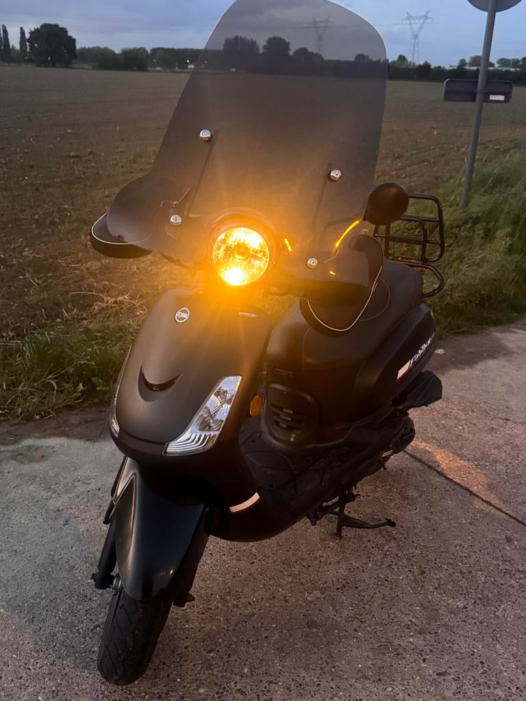 Sym fiddle 2, Fietsen en Brommers, Scooters | SYM, Ophalen of Verzenden, Zo goed als nieuw, Fiddle