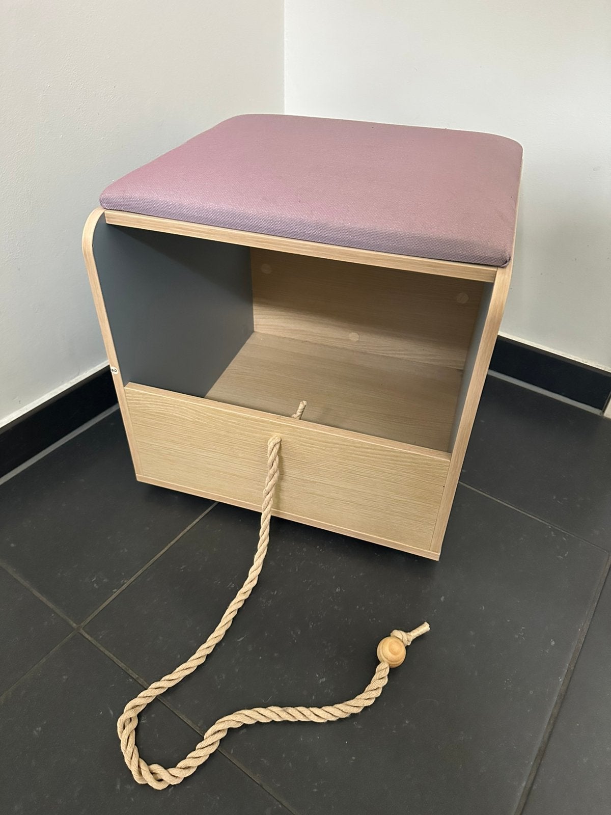 Zitbankje/boekenbankje, Ophalen, Zo goed als nieuw