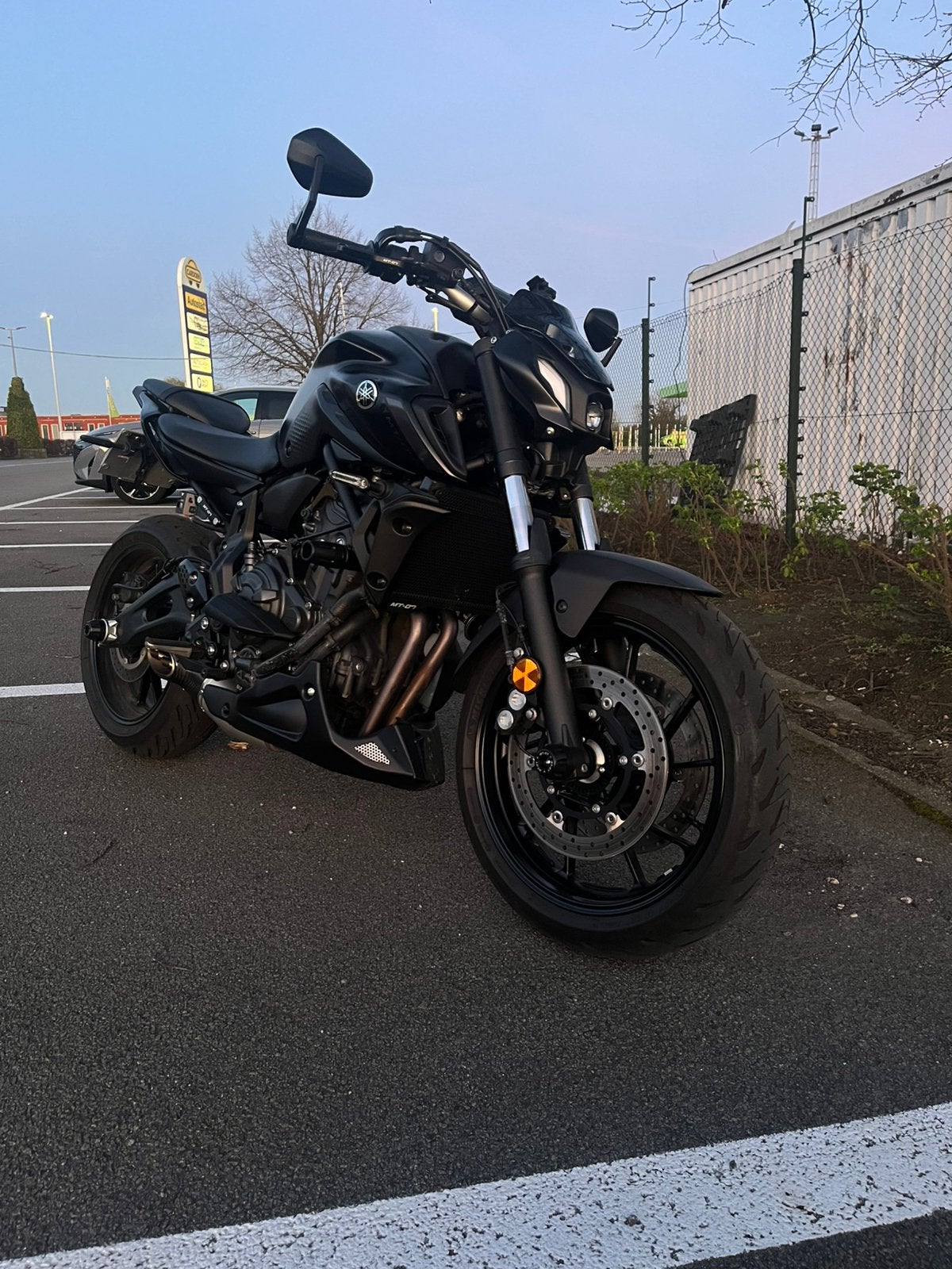 Yamaha MT 07 A2 35kW Akrapovich, Motoren, Motoren | Yamaha, Particulier, Naked bike, 12 t/m 35 kW, 2 cilinders, Minimaal motorrijbewijs A2