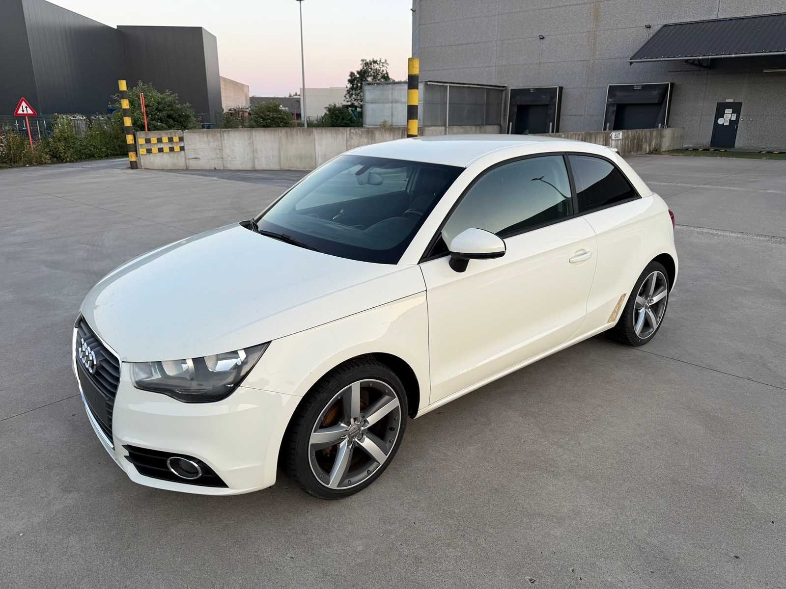 AUDI - 2011 - A1 - Voiture, Autos, Euro 5, Achat, A1, Entreprise