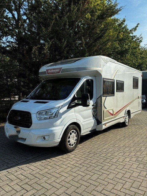 Mobilhome Ford Challenger Genesis, Caravanes & Camping, Jusqu'à 4, Siège standard, Toilette à cassette, Fenêtre moustiquaire