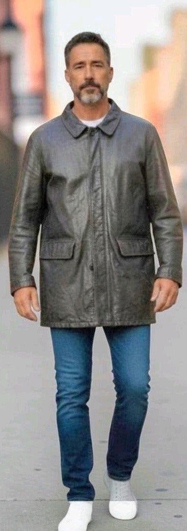 Hugo Boss Zwarte Leren Jas Maat L/XL✨️✨️, Kleding | Heren, Jassen | Winter, Maat 52/54 (L), Zwart, Ophalen of Verzenden, Hugo Boss