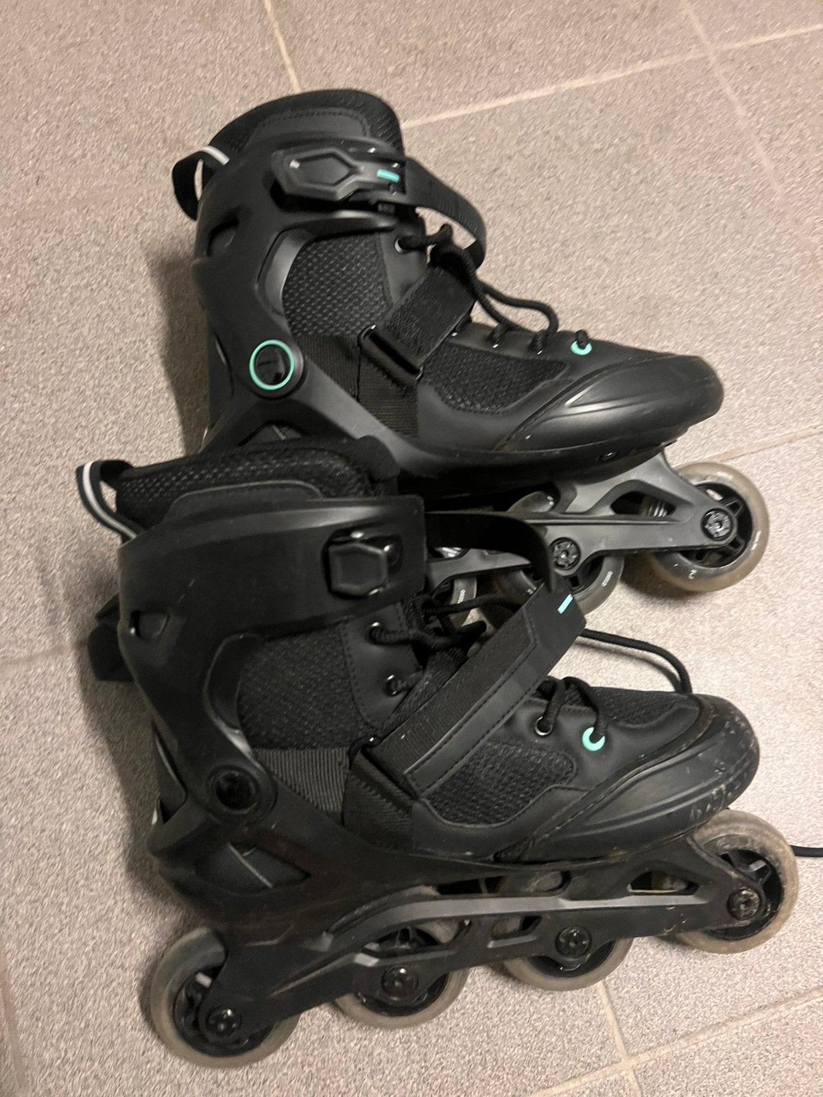 inline skates, Sport en Fitness, Skeelers, Ophalen, Zo goed als nieuw
