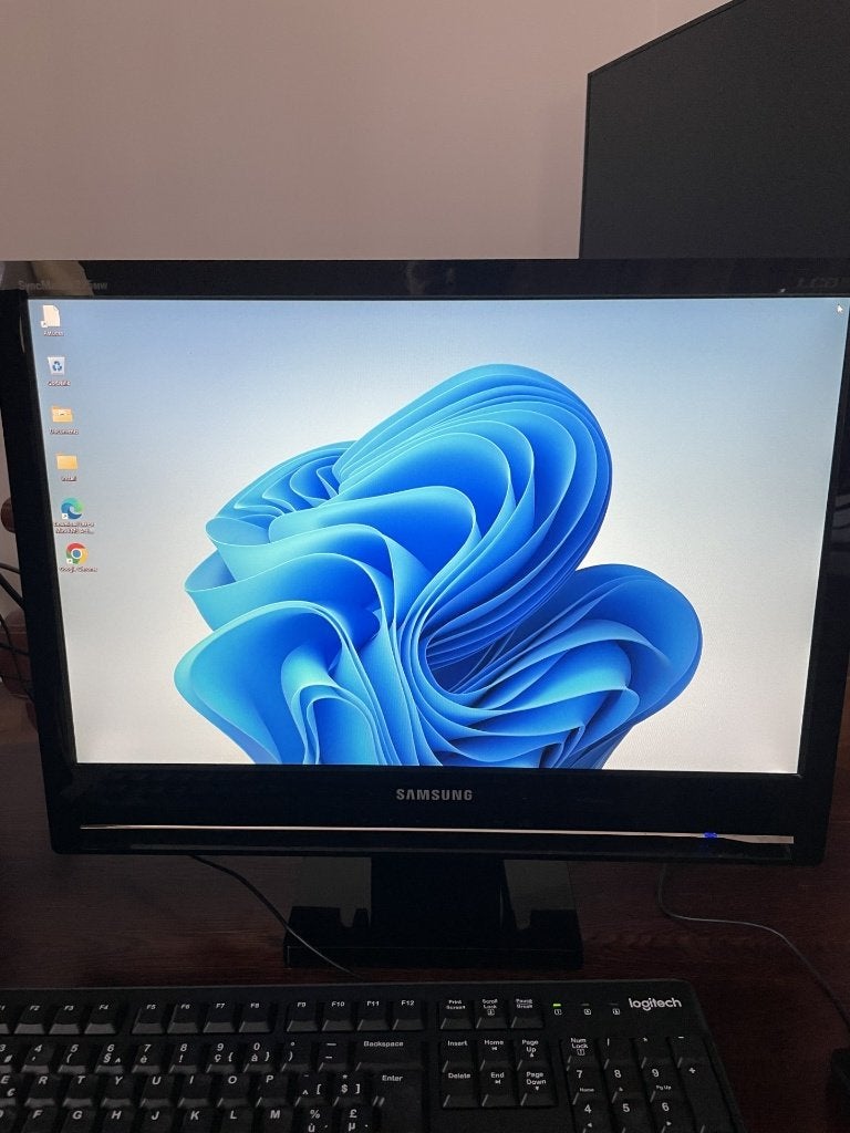 PC windows 11 Pro + suite  Office moniteur Samsung, 3 à 5 ms, HD, AURES, 22"