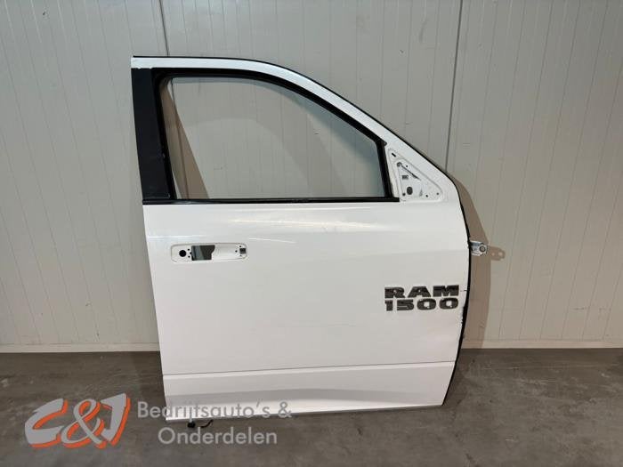 Portière 4portes avant droite d'un Dodge RAM (PW7), -, 3 mois de garantie, Utilisé, Dodge