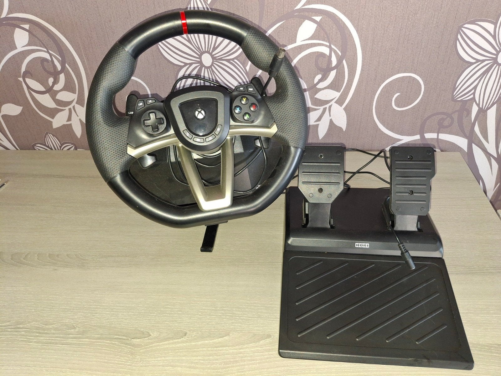 Hori Racing Wheel Overdrive voor Xbox., Ophalen