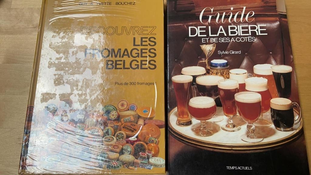 Lot de 2 livres sur les fromages Belge et la bière, Enlèvement ou Envoi