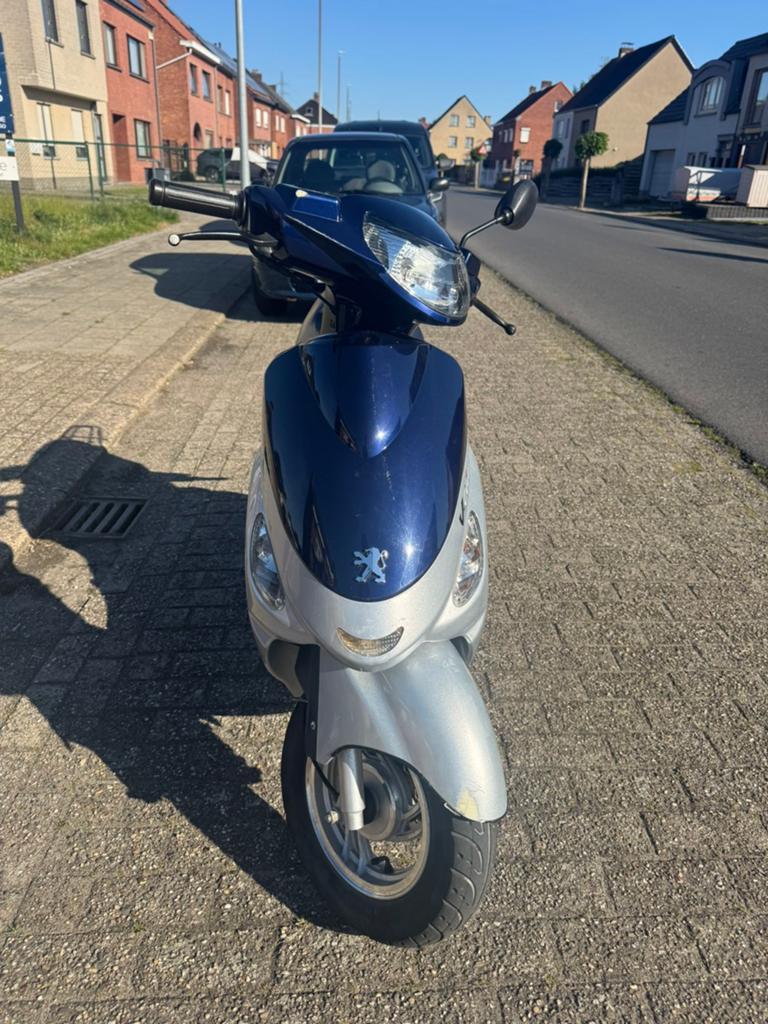 Peugeot V Clic, Fietsen en Brommers, Scooters | Peugeot, Gebruikt, Overige modellen, Klasse B (45 km/u), Benzine, Ophalen