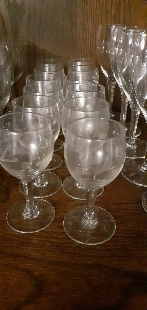 Petits verres à vin ou autre, Enlèvement, Comme neuf, Verres et Verres à shot