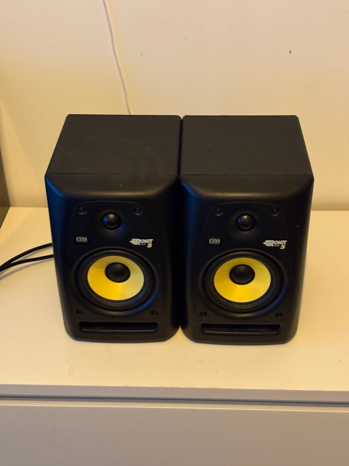 Audio monitors KRK Rokit 5, Enlèvement, Utilisé