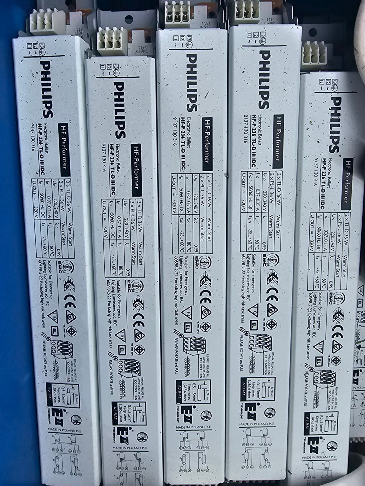 Ballasts à vendre, Enlèvement