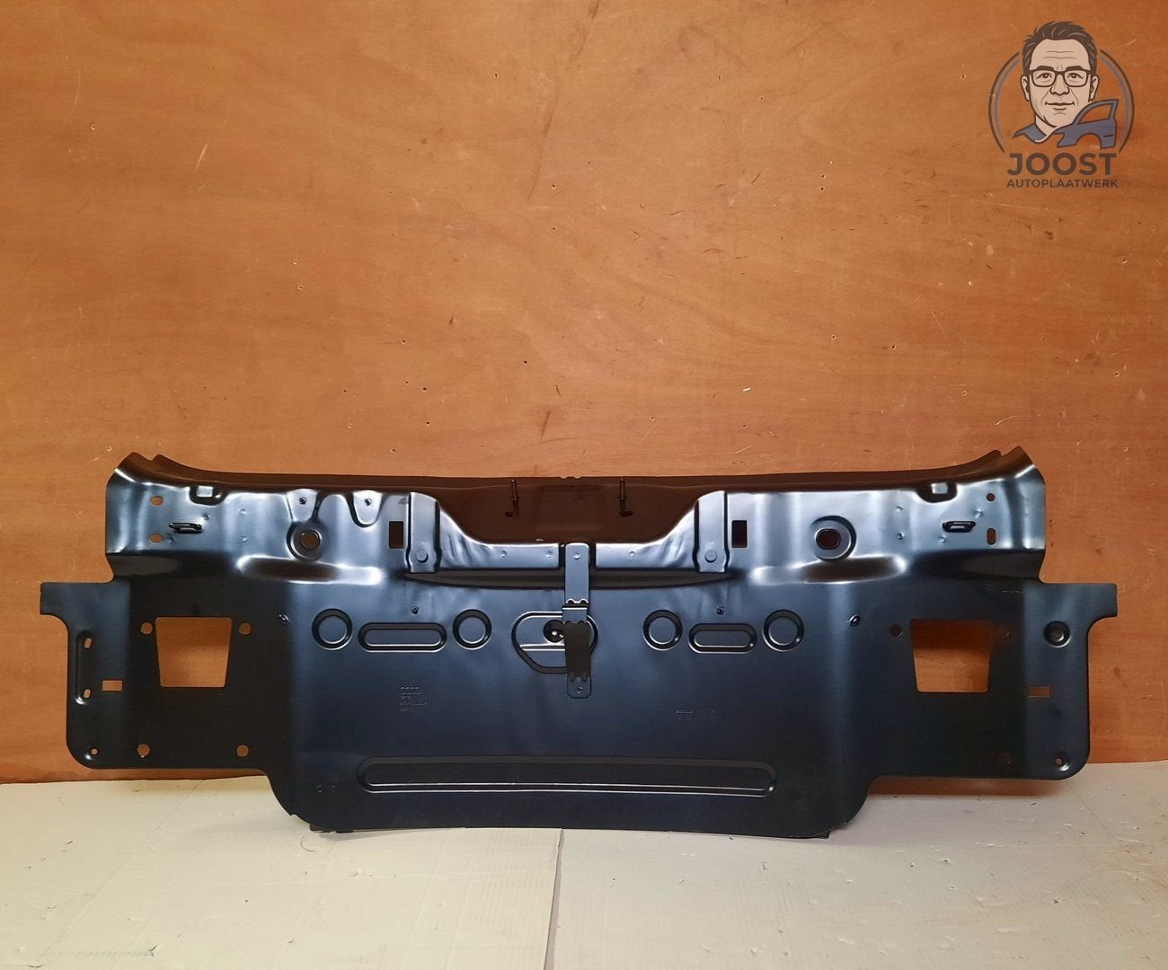 Achterpaneel / slotplaat Audi Q4 E0Tron Sportback 89E813301A, Neuf, -Audi AG, Origine de la pièce connue, -imprint@audi.de