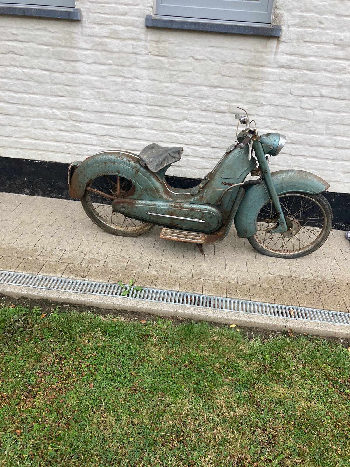 Monet Goyon 98 cc, Ophalen