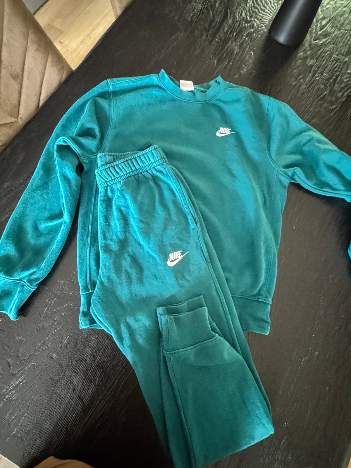 Nike joggingpak, Ophalen, Zo goed als nieuw