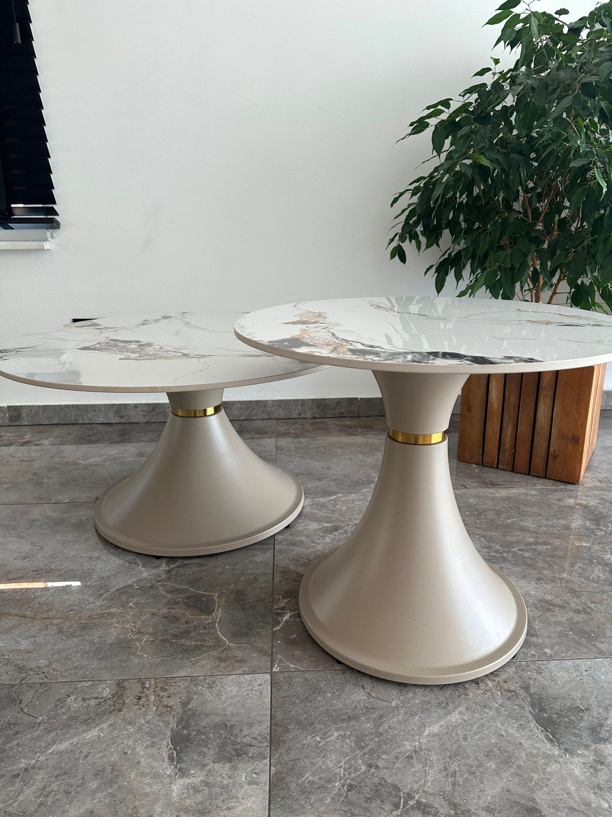 2delige tafel set, Overige materialen, Rond, Zo goed als nieuw, Ophalen