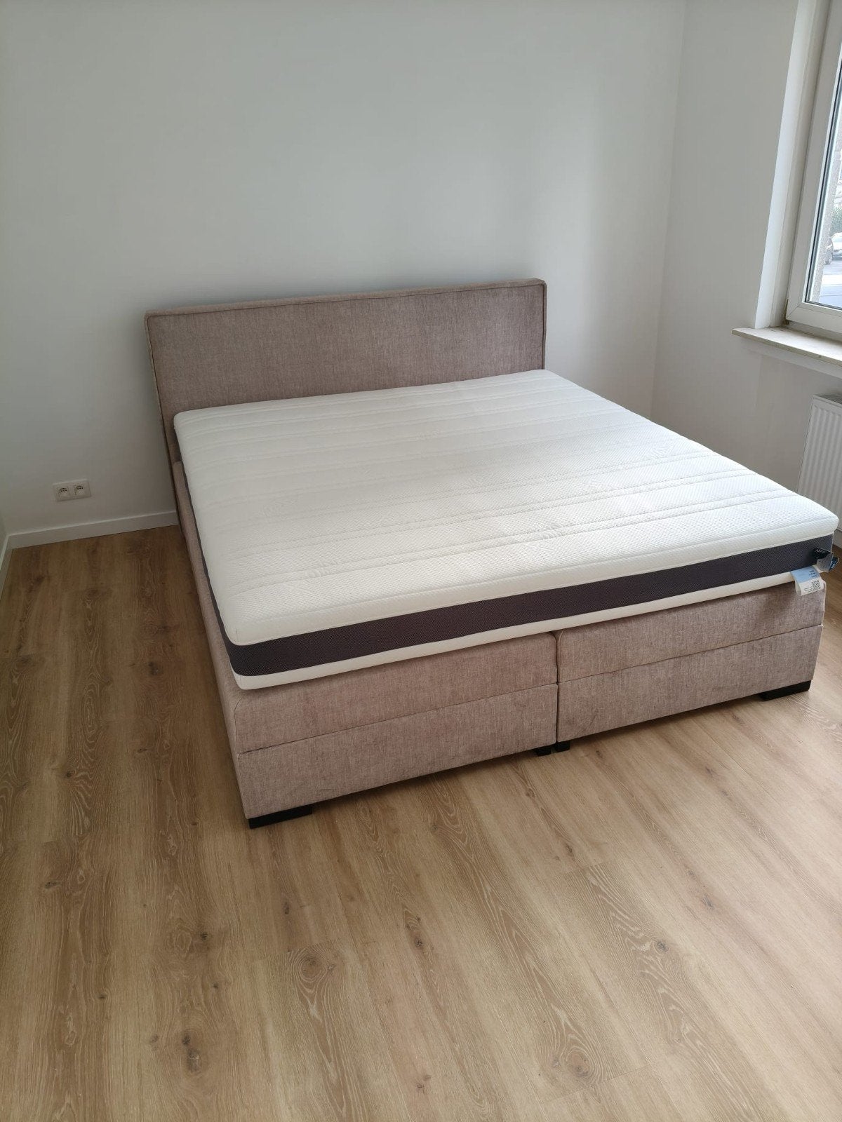 Lit Boxspring King size, Maison & Meubles, Comme neuf, Enlèvement, 180 cm, Crème