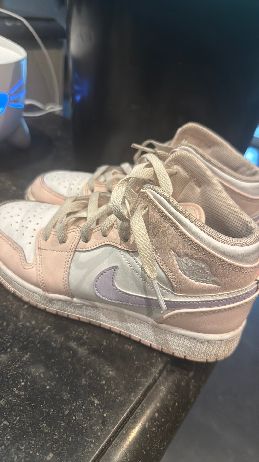 Air jordan, Kleding | Dames, Schoenen, Ophalen, Sneakers, Roze, Gedragen