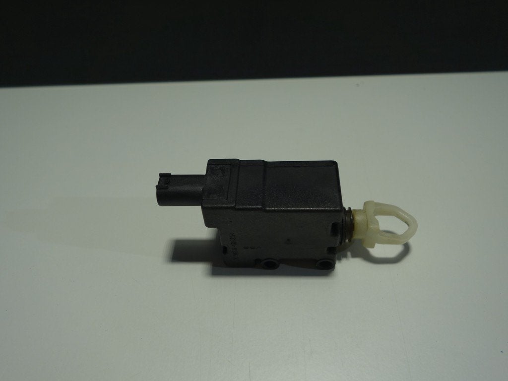Porsche 996 & boxster 986 tankklep actuator 996 624 115 01, Gebruikt
