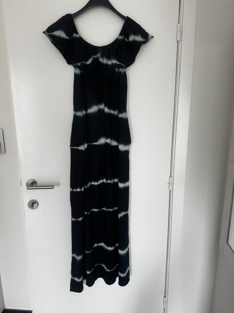 prachtige off shoulder maxi-jurk Onesize, Ophalen of Verzenden, Zo goed als nieuw