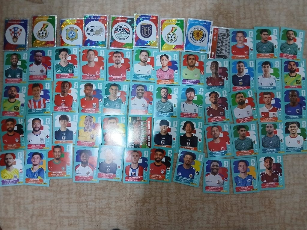 Dubbele Panini voetbal stickers 2026-ruilen, Ophalen