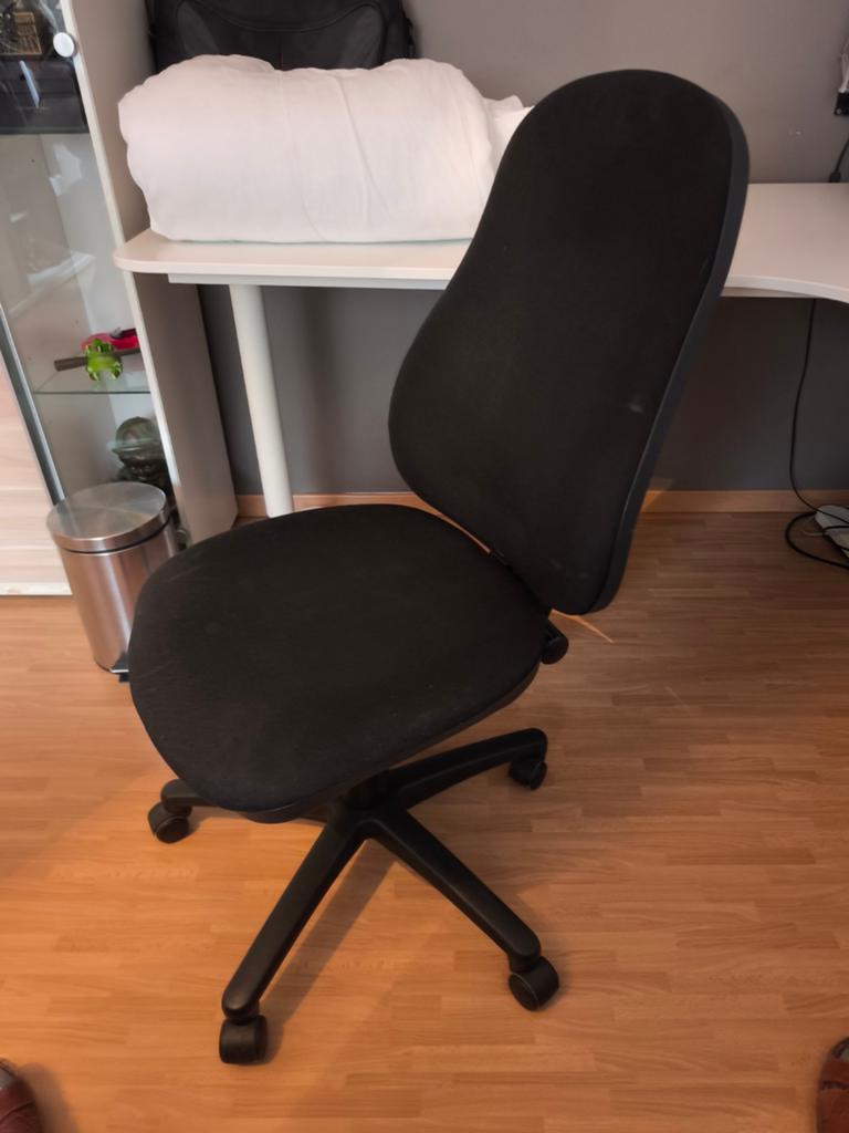 Bureaustoel, Ophalen, Bureaustoel