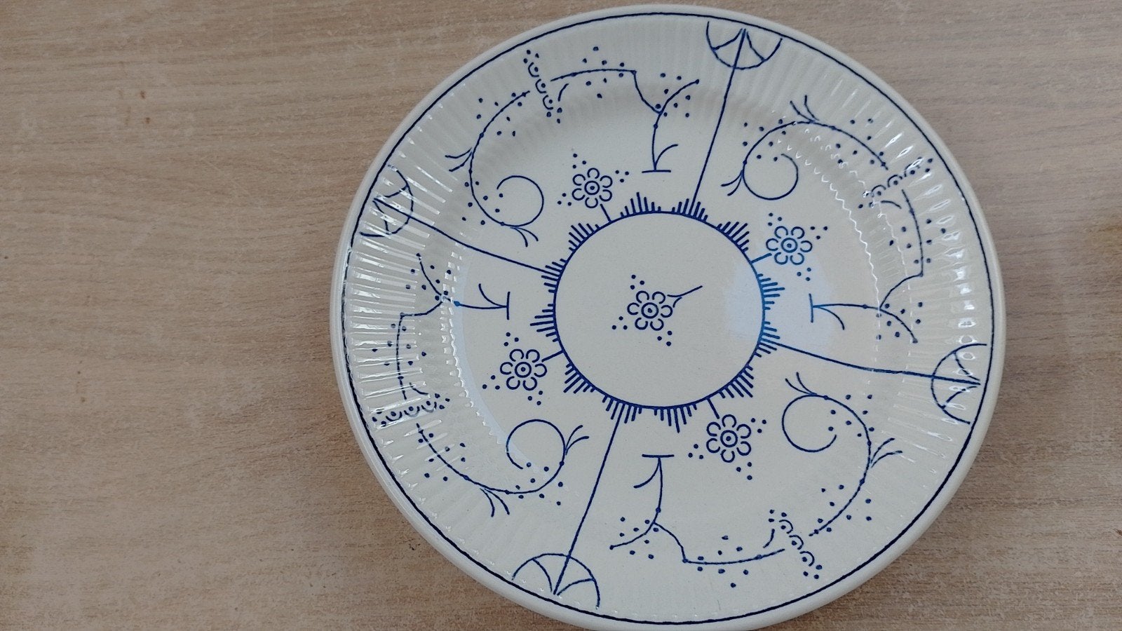 set 3 borden en tassen Boch, Enlèvement ou Envoi, Comme neuf, Assiettes(s)