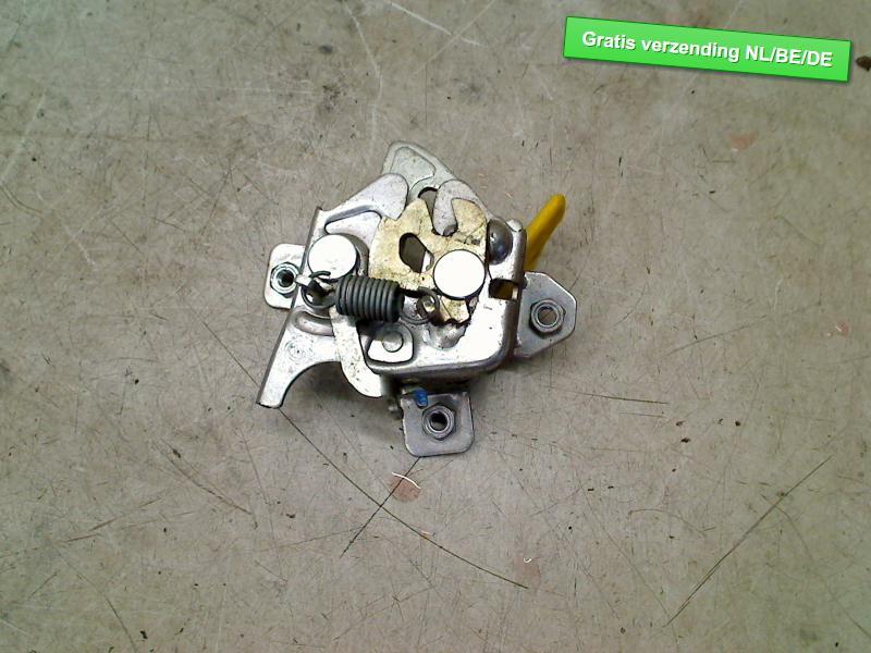 MOTORKAP SLOT Fiat 500 (312) (01-2007/12-2012), Auto-onderdelen, Gebruikt, Dhr. R. de Gouw, Fiat, De Bloemendaal 21 21
5221 EB  'S HERTOGENBOSCH, NL