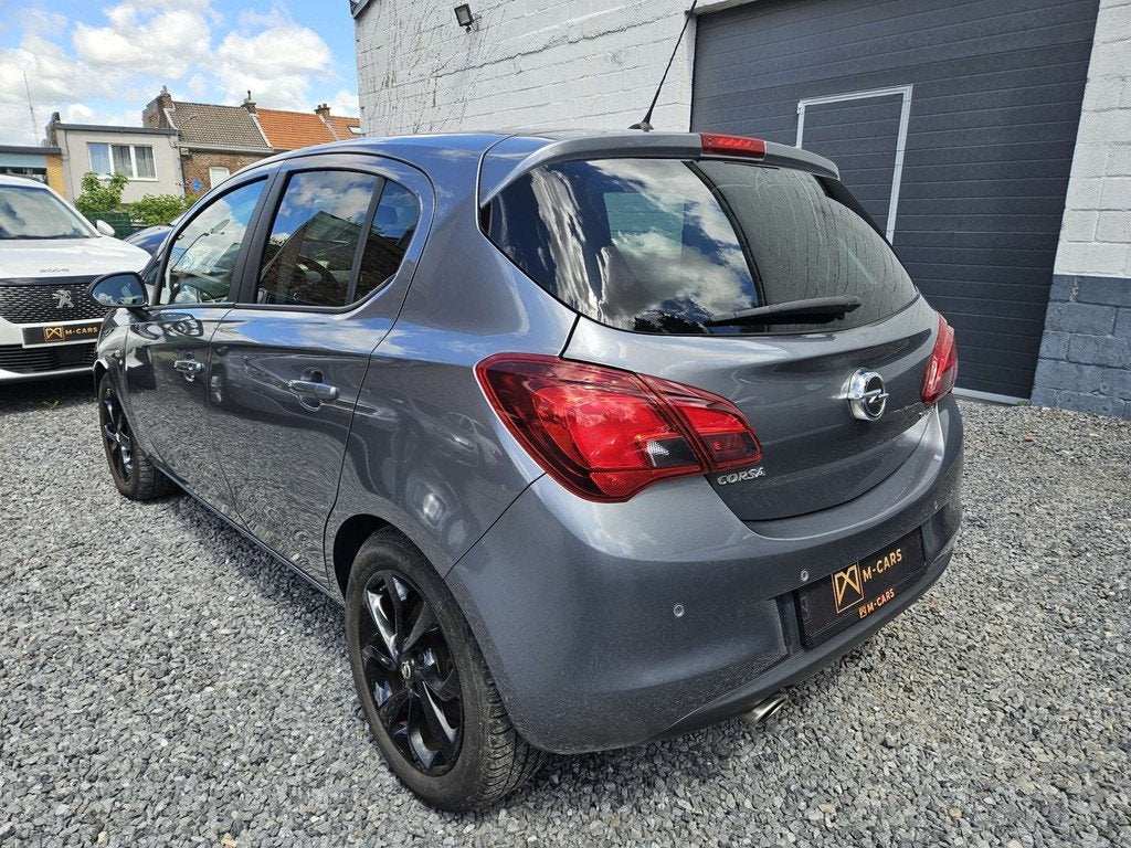 Opel Corsa BLACK EDITION * CRUISE * ECRAN *, Autos, Argent ou Gris, Euro 6, Boîte manuelle, Noir